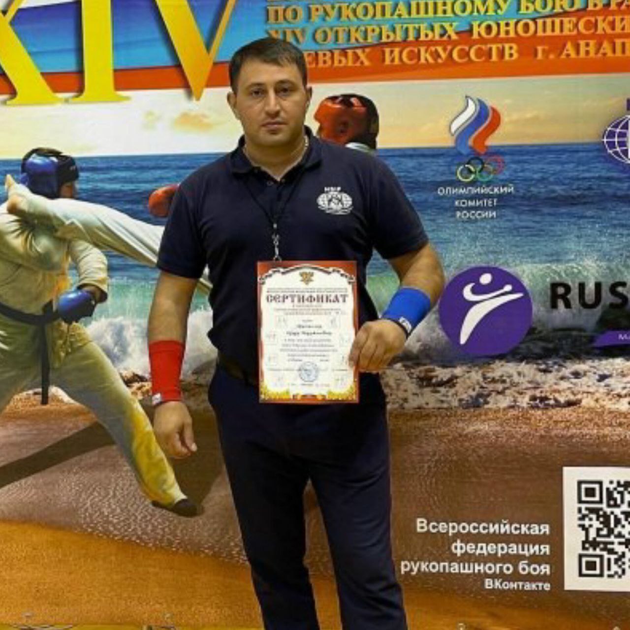 7 января день рождения отмечает тренер по рукопашному бою в СШ МАУ «ЦФКиС «Десна» Врур Меружанович Арутюнян