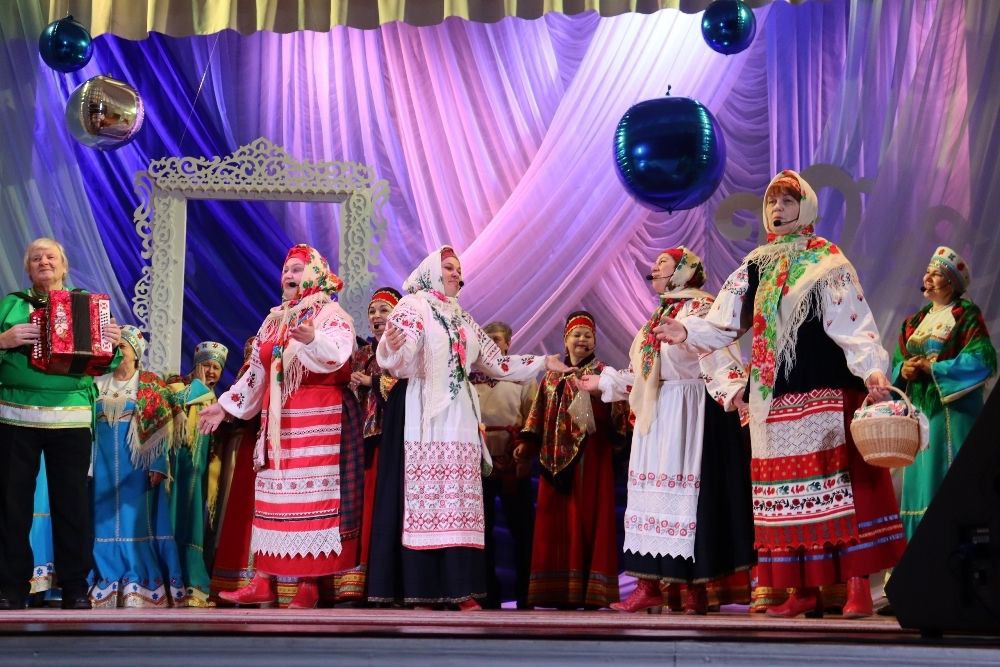 В рамках Семнадцатого областного фестиваля искусств и народного творчества «Рождественские встречи» в уютном зале Погарского Районного Дома культуры состоялся ежегодный концерт «Свет рождественской звезды» В рамках Семнадцатого областного фестиваля искусств и народного творчества «Рождественские встречи» в уютном зале Погарского Районного Дома культуры состоялся ежегодный концерт «Свет рождественской звезды»