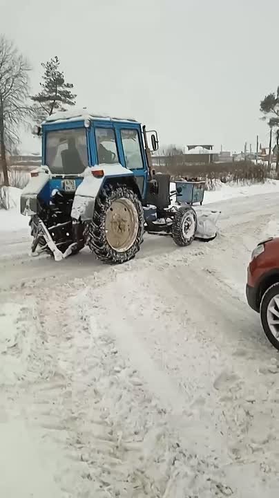 Брянский район продолжает расчистку дорог!