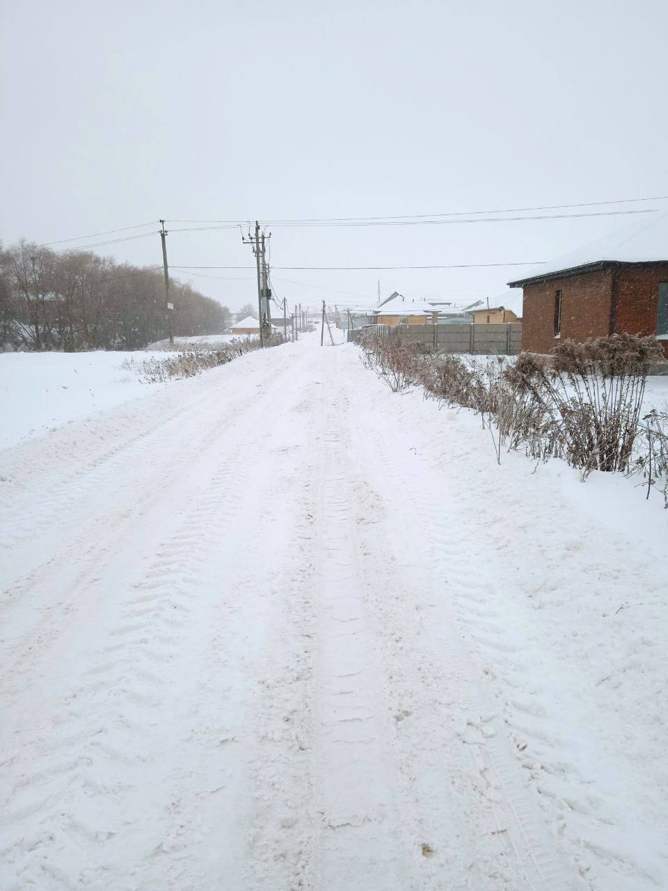 В Отрадном сегодня осуществляются работы по расчистке дорог от снега как центральных дорог, так и дорог новой застройки В Отрадном сегодня осуществляются работы по расчистке дорог от снега как центральных дорог, так и дорог новой застройки