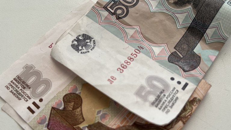 В Гордеевском районе восемь семей получили по соцконтракту 1,5 млн рублей