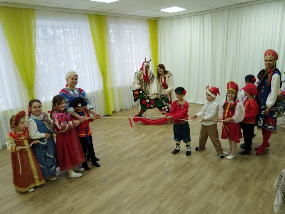 14 января 2026 года ребята и коллектив МБДОУ - детский сад присмотра и оздоровления № 32 "Сказка" г.Клинцы Брянской области стали участниками веселого обряда колядования, который включал приобщение детей к истокам русской...