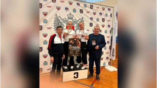 Брянские сестры завоевали по бронзе на турнире по боксу в Тольятти