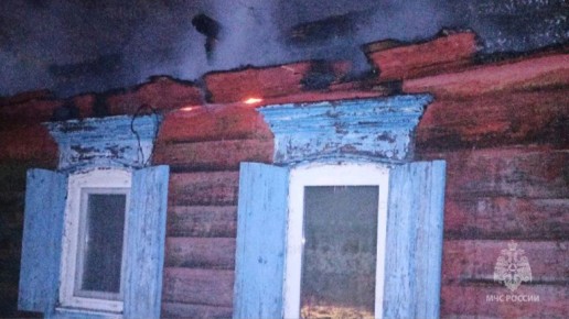 Под Новозыбковом в горящем доме погиб 28-летний мужчина