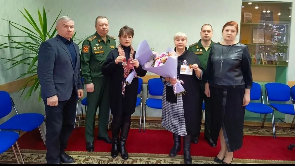 В Почепском районе состоялась церемония передачи наград героев СВО их родным и близким