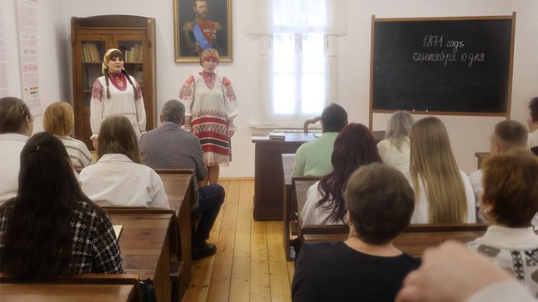 Год единства народов России торжественно открыли в музее-заповеднике «Овстуг»