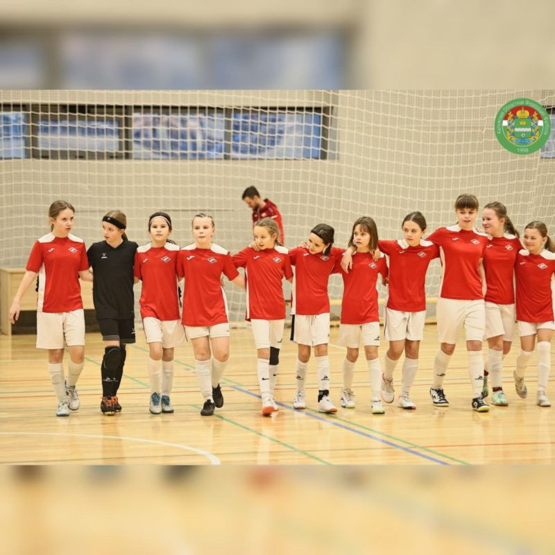 Юные спартаковкие футболистки — победители Первенства по футзалу