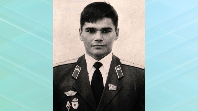 Брянцы вспомнили день рождения Героя России Олега Визнюка