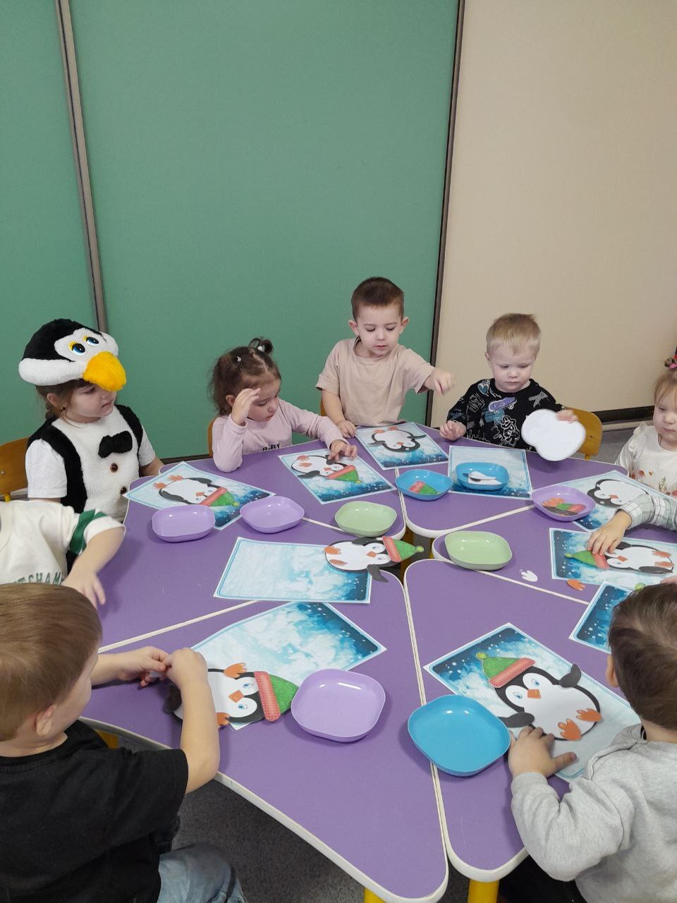 Ежегодно 20 января во всём мире отмечают День осведомлённости о пингвинах — экологический праздник, призванный рассказать об этих удивительных птицах и привлечь внимание к их защите Ежегодно 20 января во всём мире отмечают День осведомлённости о пингвинах — экологический праздник, призванный рассказать об этих удивительных птицах и привлечь внимание к их защите