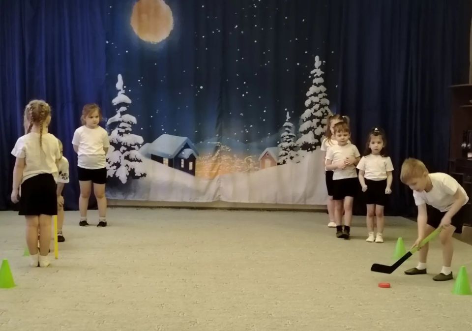 �����-������� ��� �12 ����������� ����� 23 ������ ������������� � ������