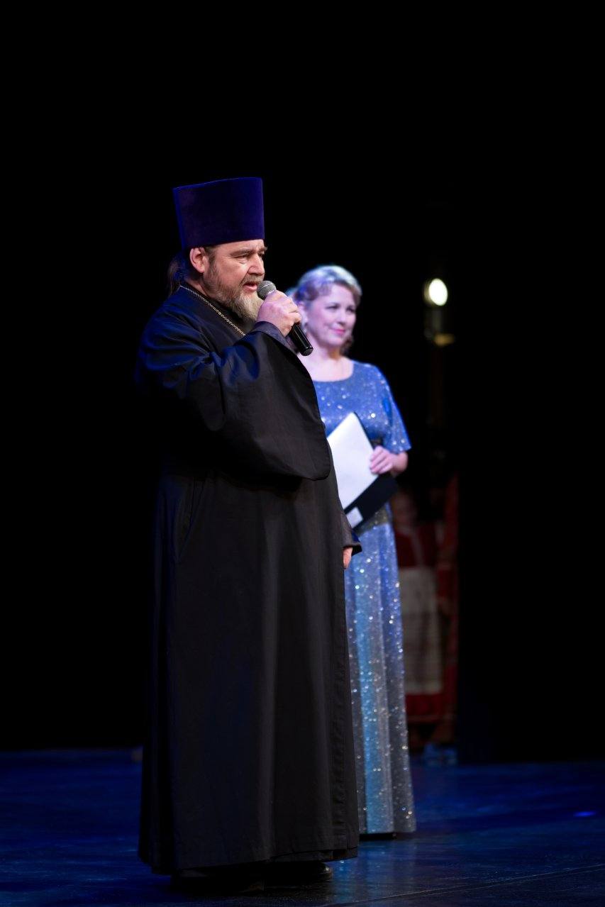 25 января 2026 года в Брянском областном театре драмы им. А. К. Толстого состоялся ежегодный концерт, посвященный зимним народным праздникам церковного календаря «Свет очей Господних» 25 января 2026 года в Брянском областном театре драмы им. А. К. Толстого состоялся ежегодный концерт, посвященный зимним народным праздникам церковного календаря «Свет очей Господних»