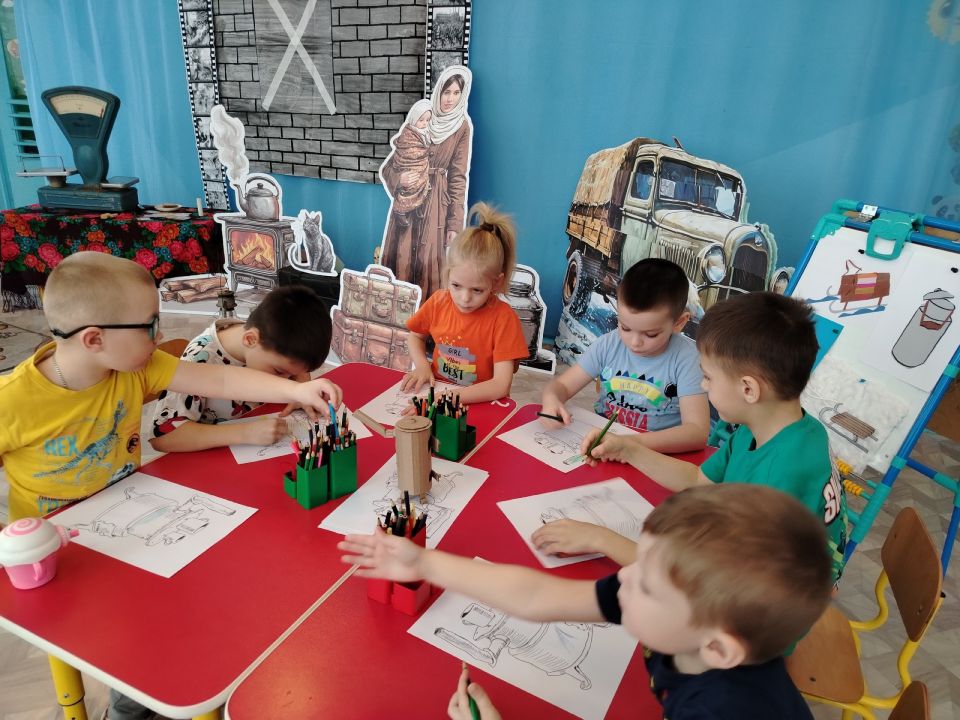 В нашем детском саду МБДОУ №24 «Яблонька» прошли мероприятия, посвященные одной из самых героических и трагических дат в истории нашей страны — Дню полного освобождения Ленинграда от фашистской блокады