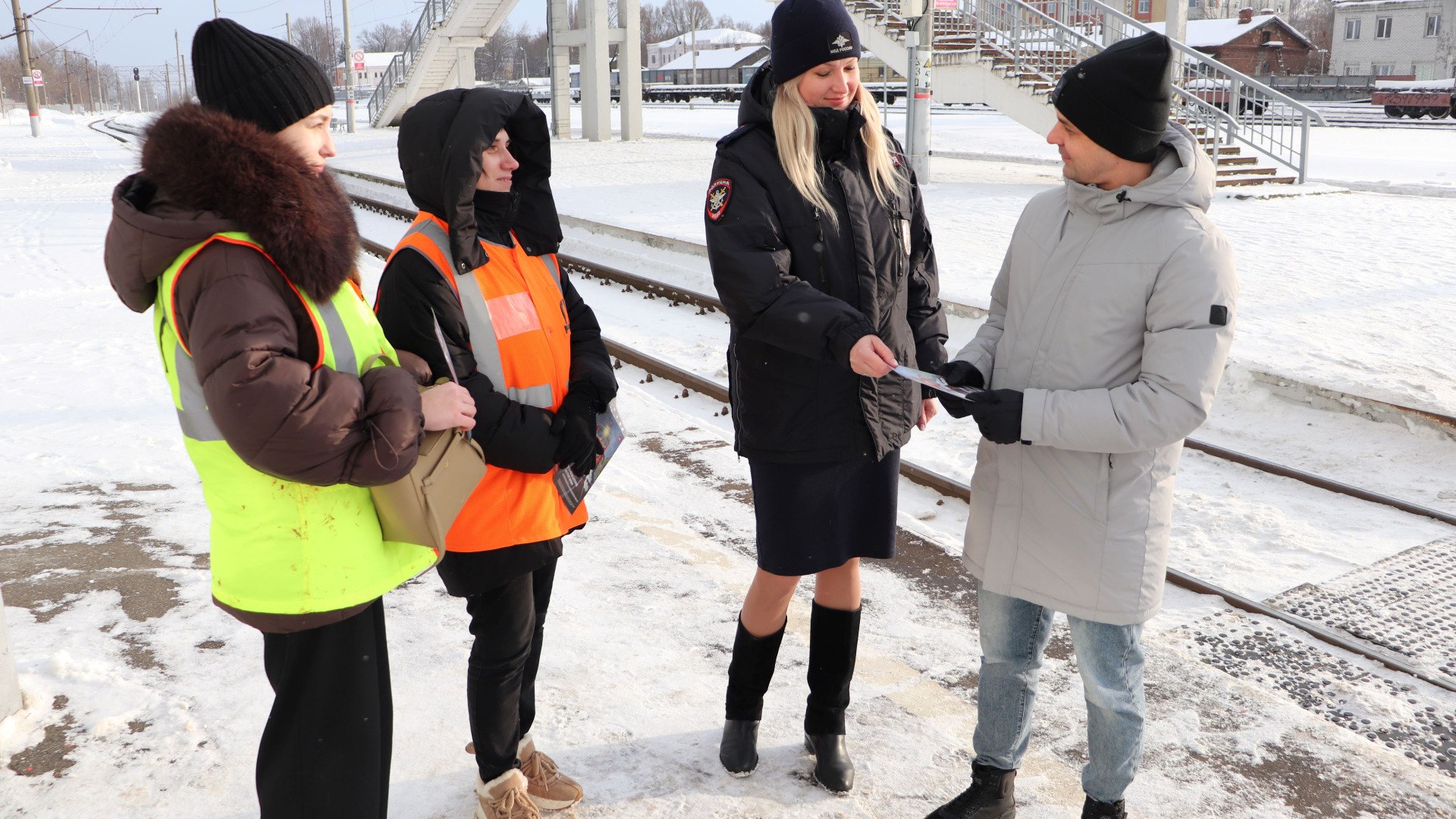 Остановить трагедии на путях: железнодорожники Брянска вышли в профилактические рейды