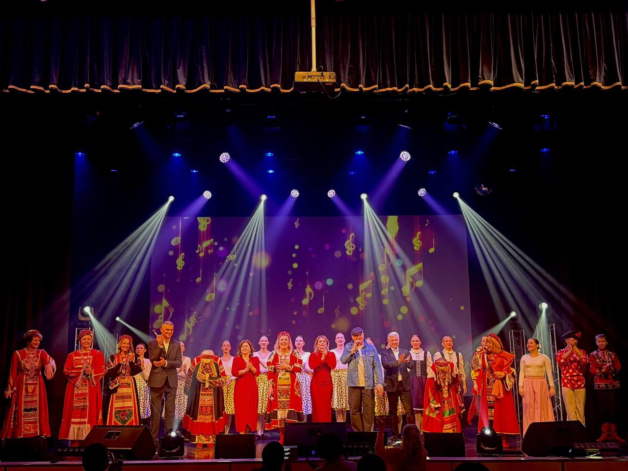 КОНЦЕРТ, КОТОРЫЙ ГРЕЛ ДУШУ! КОНЦЕРТ, КОТОРЫЙ ГРЕЛ ДУШУ!