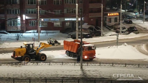 Сегодня, 31 января, в Брянске велась активная уборка снега