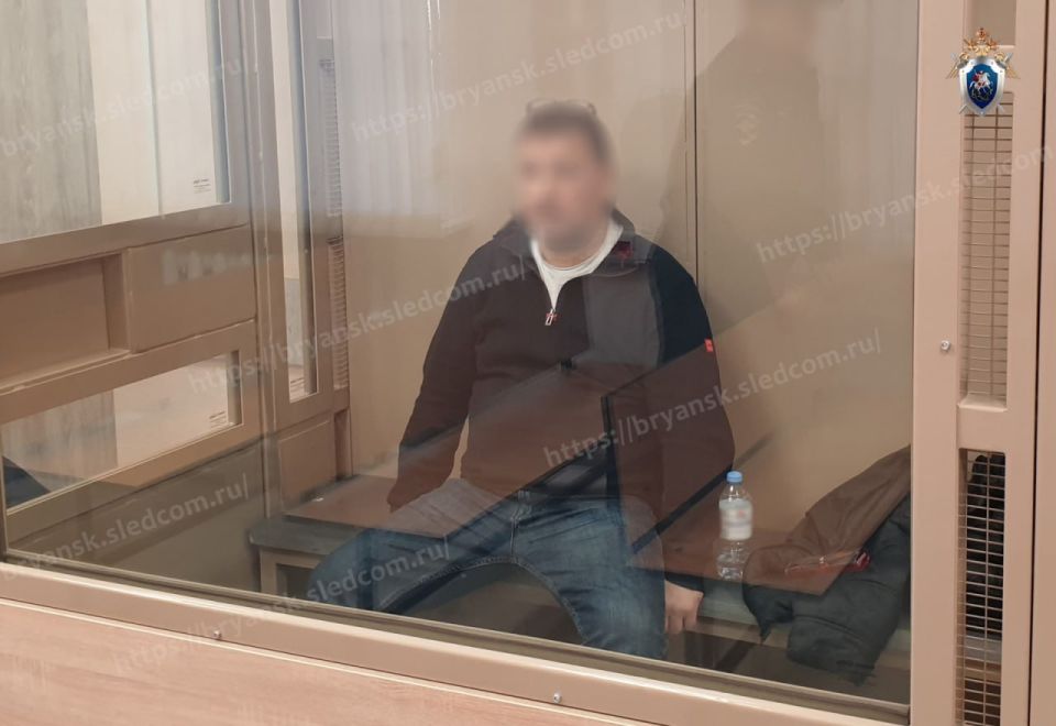 ������ ����� ������������� ������������ ������, ���������� � ���������� ���������� � ��������� ������, ���������� ����� ����� (�. �� �. 3 ��. 286, �. �� �. 5 ��. 290 �� ��)