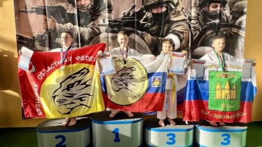 ������ �� ������ � ������� ��������� ����� 300 ������ �� 20 �����������