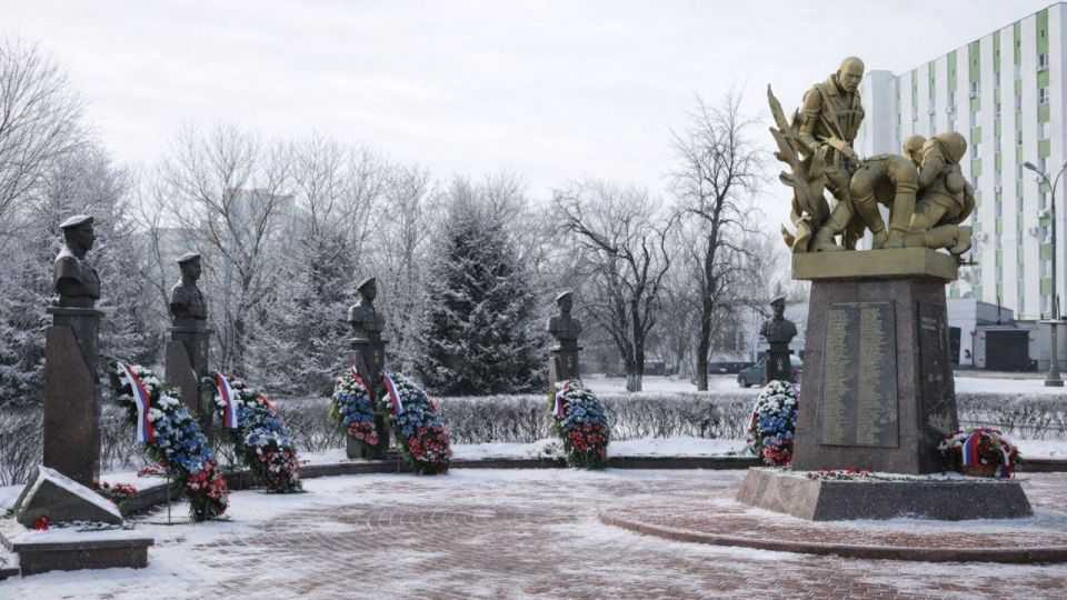 ������ ����: 15 ������� � ���� ������ ������-������������������