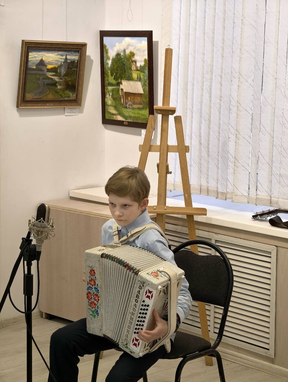 Вчера в Городском выставочном зале, в рамках фестиваля "Кладезь", прошел концерт Дмитрия Панаскина и Бориса Решетнева Вчера в Городском выставочном зале, в рамках фестиваля "Кладезь", прошел концерт Дмитрия Панаскина и Бориса Решетнева