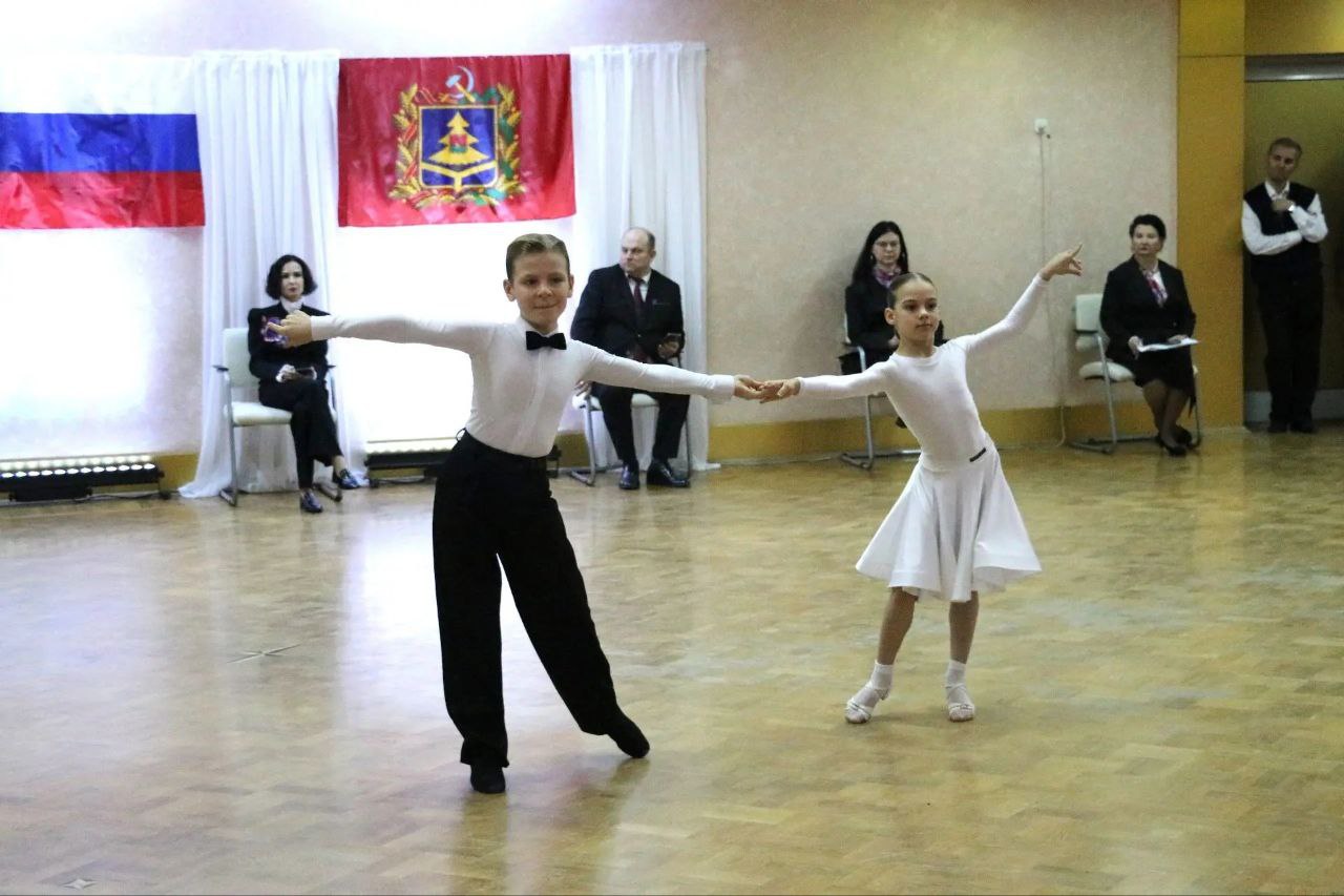 В Брянск прошли соревнования по танцевальному спорту В Брянск прошли соревнования по танцевальному спорту