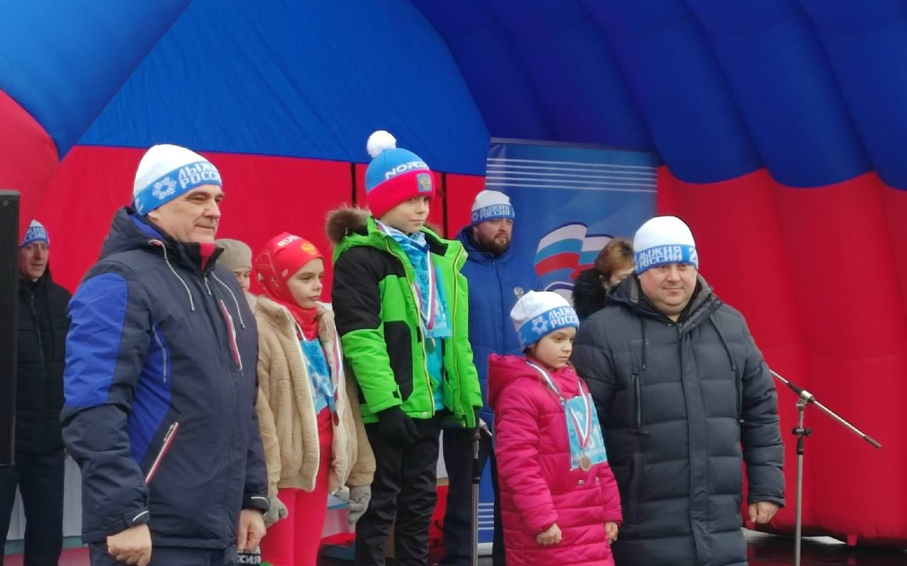 14 февраля в г. Новозыбков команда Стародубского округа приняла участие во Всероссийской массовой лыжной гонке "Лыжня России - 2026" и показала следующие результаты в своих возрастных категориях: 14 февраля в г. Новозыбков команда Стародубского округа приняла участие во Всероссийской массовой лыжной гонке "Лыжня России - 2026" и показала следующие результаты в своих возрастных категориях: