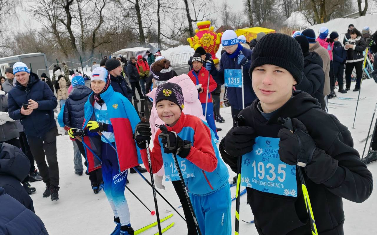 14 февраля в г. Новозыбков команда Стародубского округа приняла участие во Всероссийской массовой лыжной гонке "Лыжня России - 2026" и показала следующие результаты в своих возрастных категориях: 14 февраля в г. Новозыбков команда Стародубского округа приняла участие во Всероссийской массовой лыжной гонке "Лыжня России - 2026" и показала следующие результаты в своих возрастных категориях: