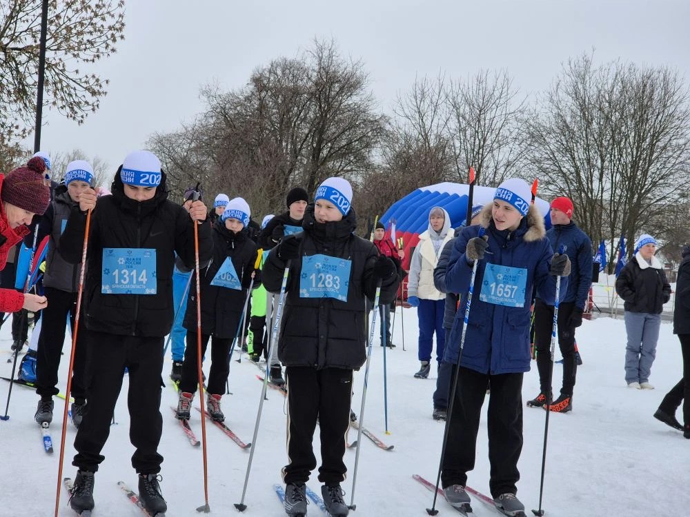 14 февраля 2026 года наша дружная команда Красногорского района с энтузиазмом присоединилась к Всероссийской массовой лыжной гонке "Лыжня России"! 14 февраля 2026 года наша дружная команда Красногорского района с энтузиазмом присоединилась к Всероссийской массовой лыжной гонке "Лыжня России"!