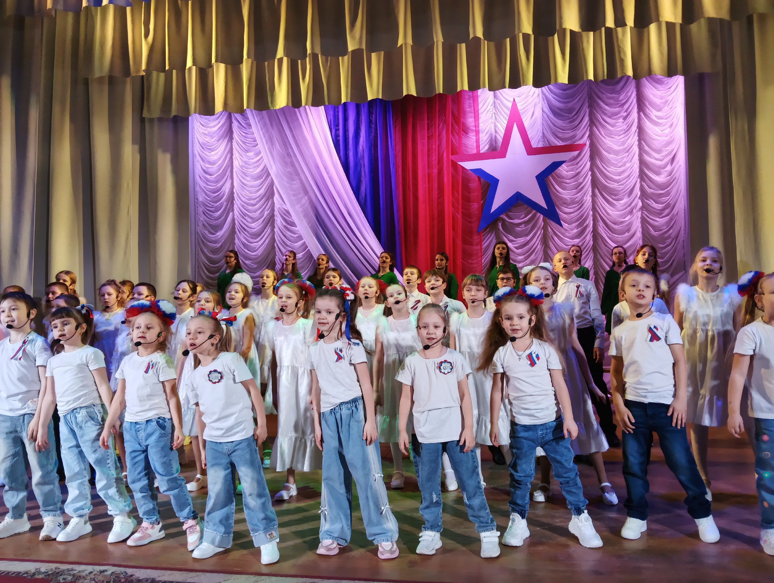 Сергей Цыганок: В Погарском районном Доме культуры состоялось торжественное мероприятие в честь Дня защитника Отечества Сергей Цыганок: В Погарском районном Доме культуры состоялось торжественное мероприятие в честь Дня защитника Отечества