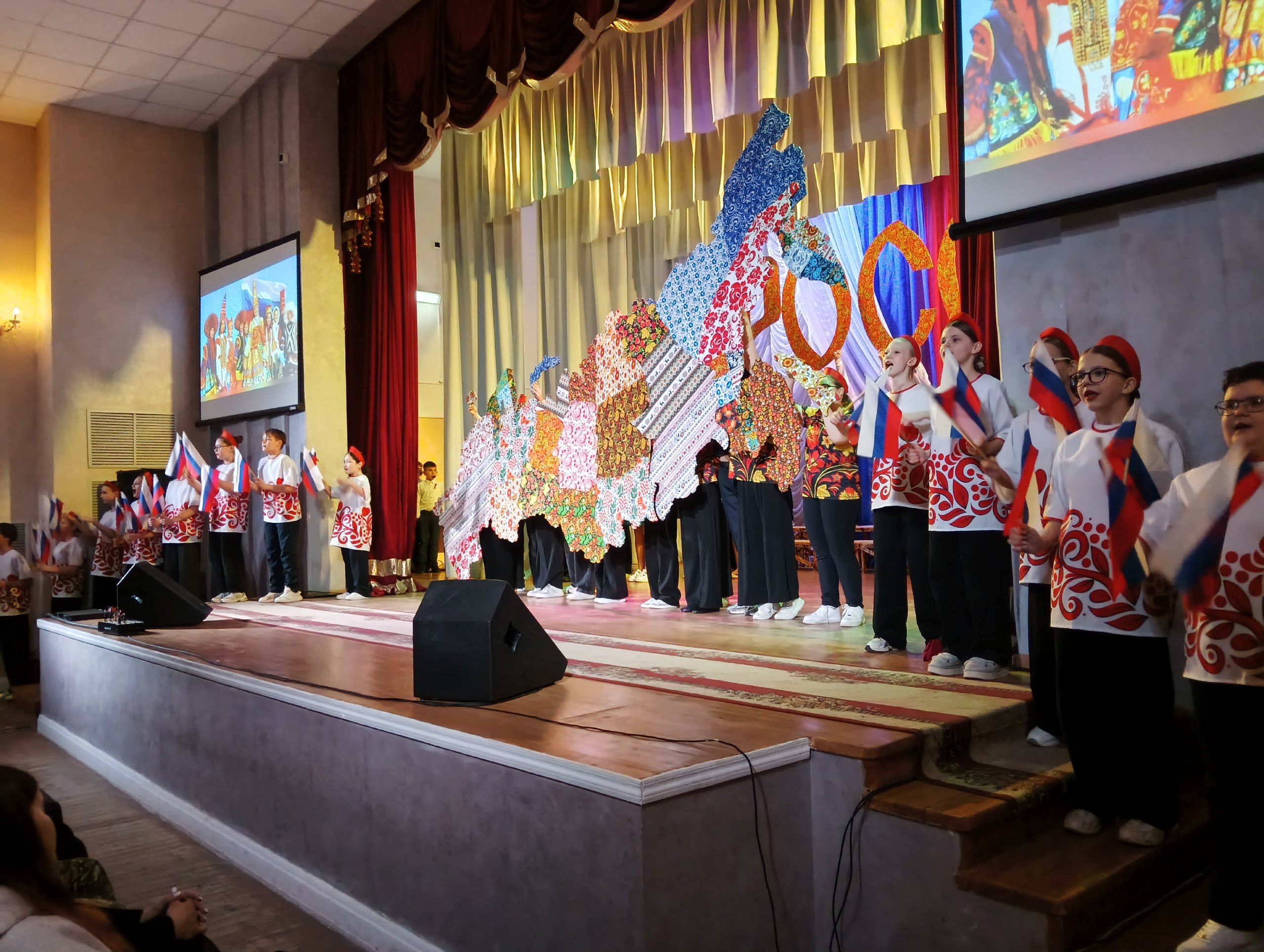 Сергей Цыганок: В Погарском районном Доме культуры состоялось торжественное мероприятие в честь Дня защитника Отечества Сергей Цыганок: В Погарском районном Доме культуры состоялось торжественное мероприятие в честь Дня защитника Отечества