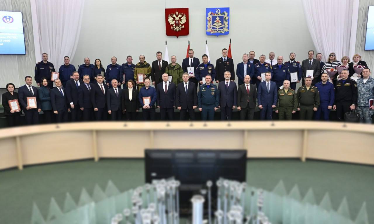 Делегация Унечского района под руководством главы администрации В.А.Дуда приняла участие в работе совещания, на котором подвели итоги деятельности территориальной подсистемы РСЧС Брянской области и определили задачи на... Делегация Унечского района под руководством главы администрации В.А.Дуда приняла участие в работе совещания, на котором подвели итоги деятельности территориальной подсистемы РСЧС Брянской области и определили задачи на...