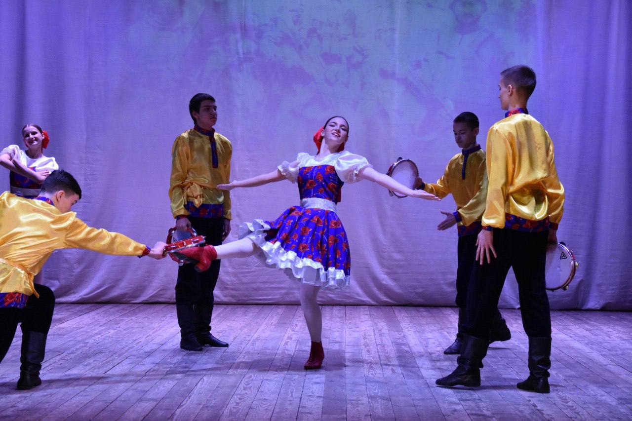 Павел Валяев: В преддверии Дня защитника Отечества поздравил жителей района с праздником Павел Валяев: В преддверии Дня защитника Отечества поздравил жителей района с праздником