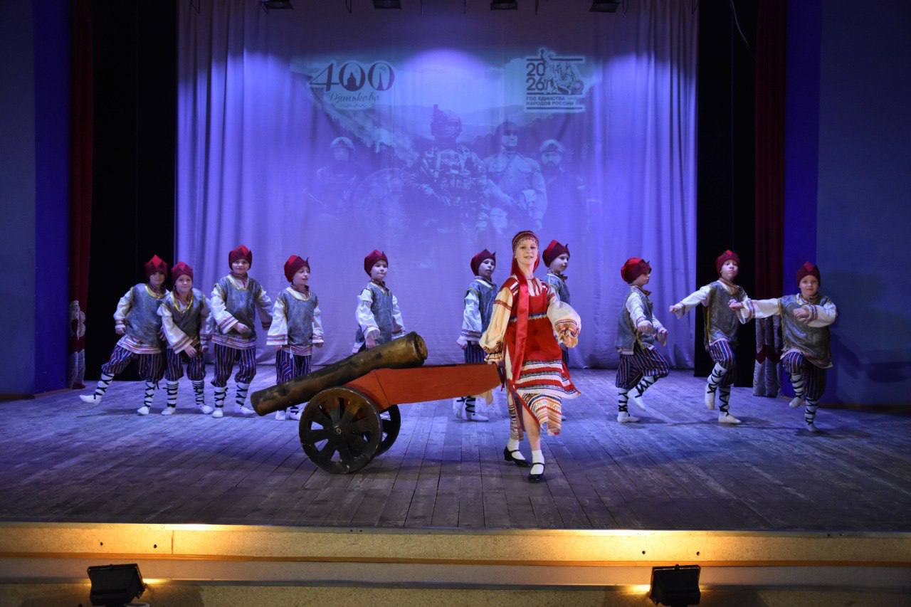 Павел Валяев: В преддверии Дня защитника Отечества поздравил жителей района с праздником Павел Валяев: В преддверии Дня защитника Отечества поздравил жителей района с праздником