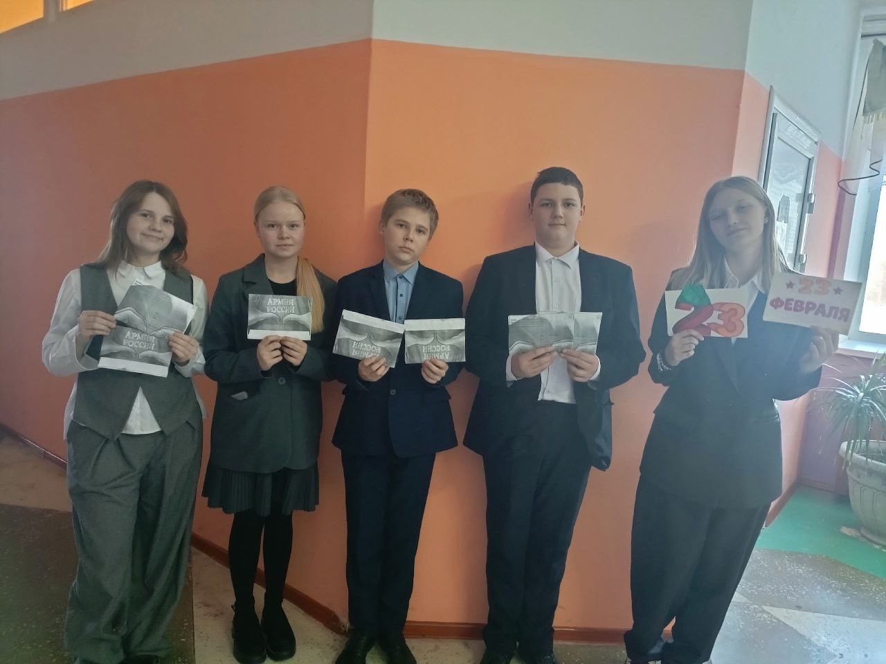 «ПИШУ ТЕБЕ, ГЕРОЙ!». Обучающиеся Лопушской школы в преддверии Дня защитника Отечества написали письма солдатам, которые были переданы военнослужащим подразделения БАРС-БРЯНСК «ПИШУ ТЕБЕ, ГЕРОЙ!». Обучающиеся Лопушской школы в преддверии Дня защитника Отечества написали письма солдатам, которые были переданы военнослужащим подразделения БАРС-БРЯНСК