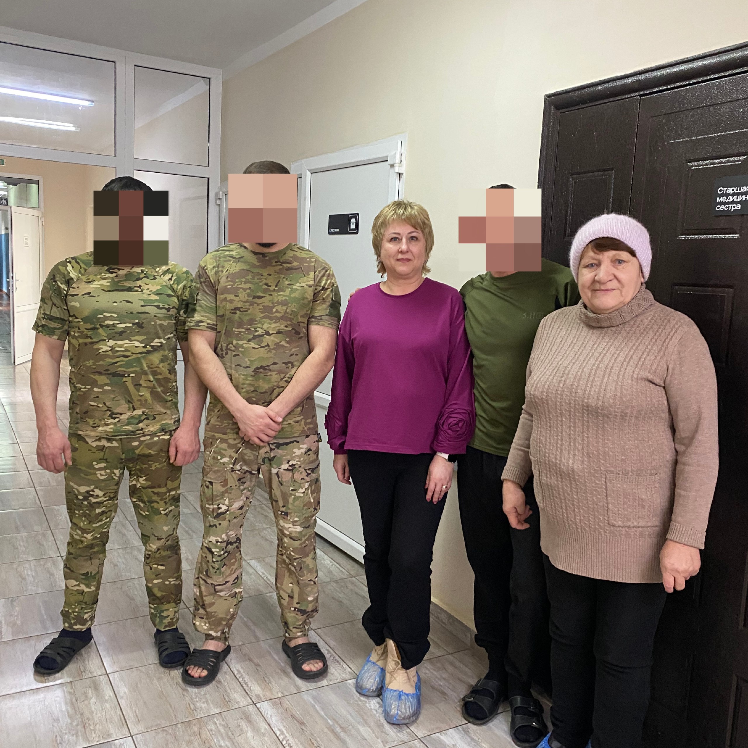 Коллектив ГБУ КЦСОН Климовского района и пожилые граждане, которые посещают учреждение, приняли участие в акции«Тепло для Героя» Коллектив ГБУ КЦСОН Климовского района и пожилые граждане, которые посещают учреждение, приняли участие в акции«Тепло для Героя»