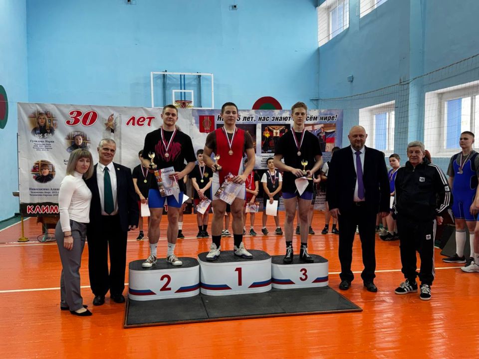 � ������� ������� ���������� ������������ �� �������������