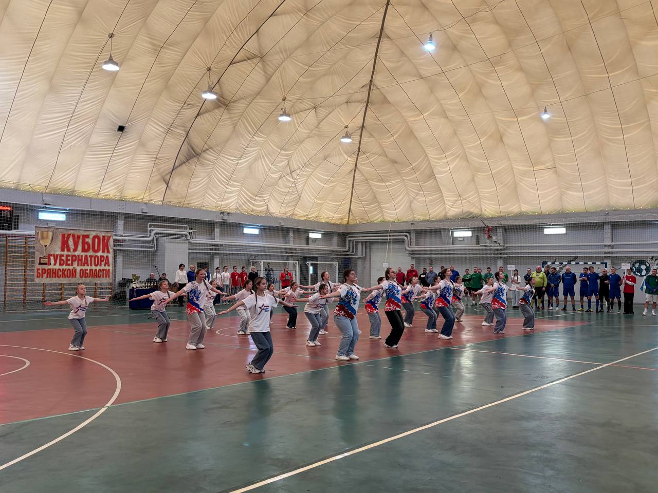 Сегодня, 23 февраля, в МАУ СК «Стародуб» царит атмосфера настоящего праздника и единства Сегодня, 23 февраля, в МАУ СК «Стародуб» царит атмосфера настоящего праздника и единства