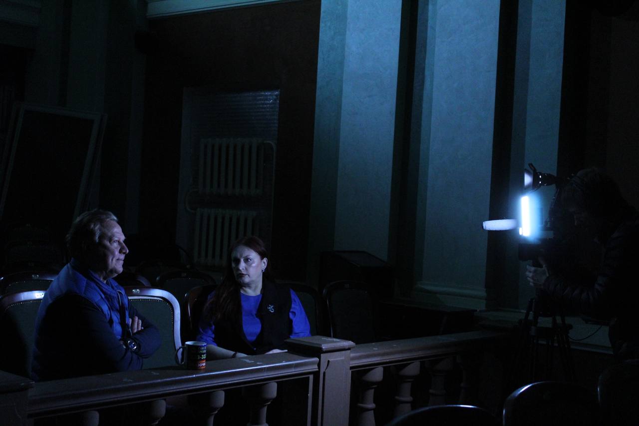 Продолжается работа творческого коллектива Брянского ТЮЗа над постановкой спектакля «Денискины рассказы» (6+) по книге Виктора Драгунского Продолжается работа творческого коллектива Брянского ТЮЗа над постановкой спектакля «Денискины рассказы» (6+) по книге Виктора Драгунского