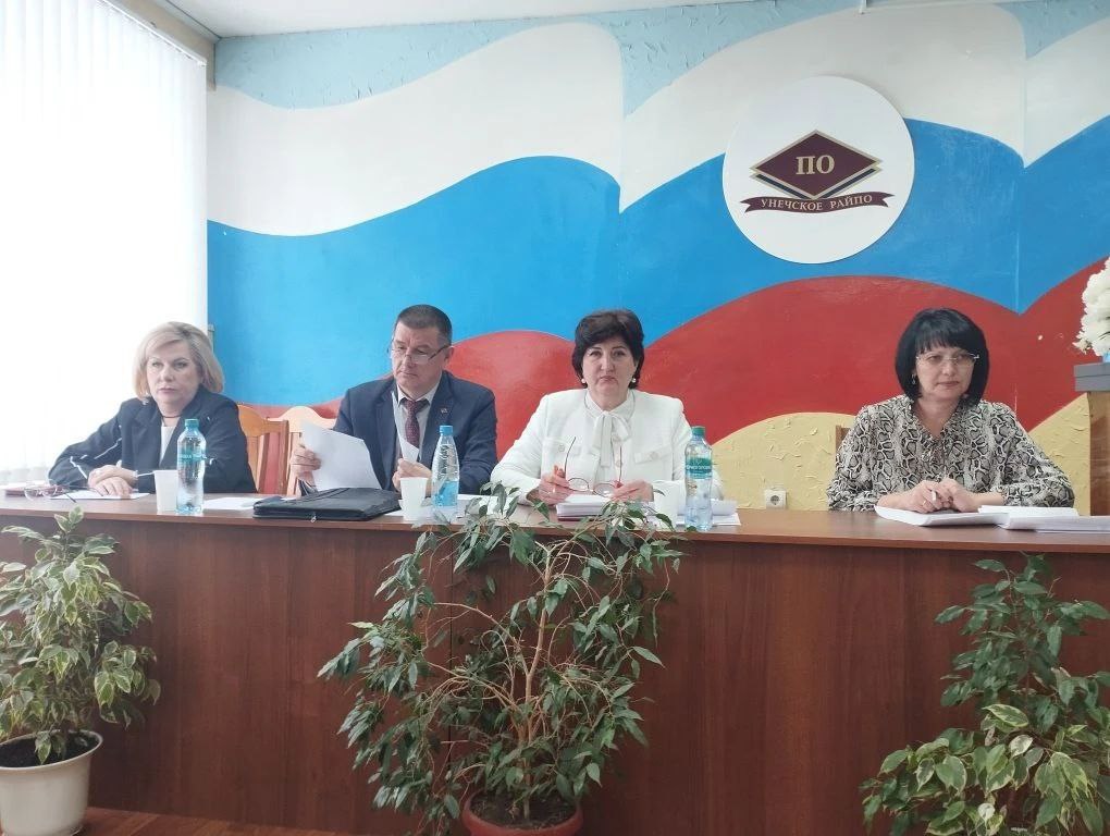 25 февраля состоялось 87-е отчетное собрание уполномоченных пайщиков Унечского Райпо за 2025 год, где присутствовал Председатель Совета Брянского областного Союза потребительских обществ Шапедько Сергей Михайлович... 25 февраля состоялось 87-е отчетное собрание уполномоченных пайщиков Унечского Райпо за 2025 год, где присутствовал Председатель Совета Брянского областного Союза потребительских обществ Шапедько Сергей Михайлович...