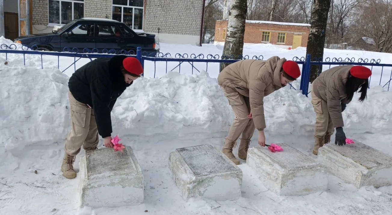 В рамках Всероссийской акции «Нашим Героям», приуроченной к празднованию Дня защитника Отечества в Мглинском районе прошли мероприятия, направленные на поддержку защитников Отечества, укрепление связи поколений и... В рамках Всероссийской акции «Нашим Героям», приуроченной к празднованию Дня защитника Отечества в Мглинском районе прошли мероприятия, направленные на поддержку защитников Отечества, укрепление связи поколений и...