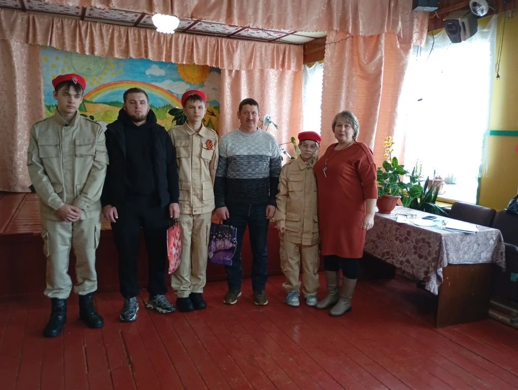 В рамках Всероссийской акции «Нашим Героям», приуроченной к празднованию Дня защитника Отечества в Мглинском районе прошли мероприятия, направленные на поддержку защитников Отечества, укрепление связи поколений и... В рамках Всероссийской акции «Нашим Героям», приуроченной к празднованию Дня защитника Отечества в Мглинском районе прошли мероприятия, направленные на поддержку защитников Отечества, укрепление связи поколений и...