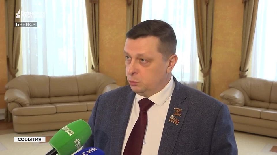 ������� �� �������� � 300 ����� �����������