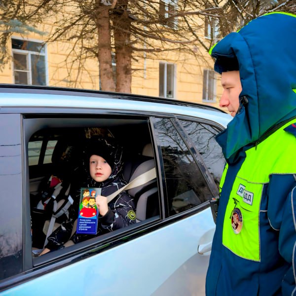 Брянские автоинспекторы за полчаса выявили двух водителей-родителей, нарушивших правила перевозки детей Брянские автоинспекторы за полчаса выявили двух водителей-родителей, нарушивших правила перевозки детей
