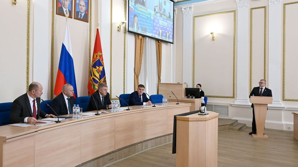 ������������ ���������� � �����������: ��������� ������� ������ ��������� �������������������� ��������