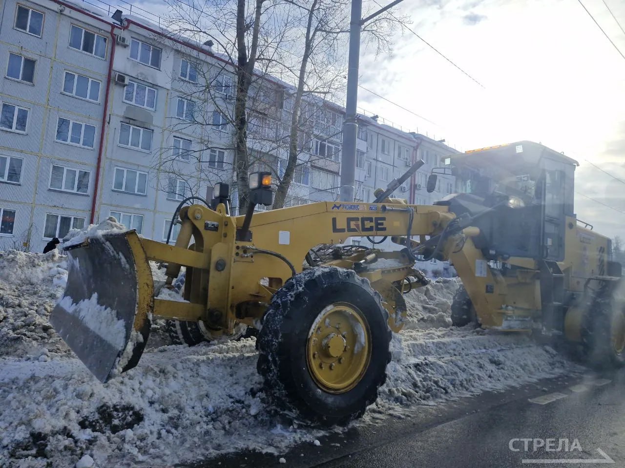 В Брянске продолжается активная уборка снега В Брянске продолжается активная уборка снега