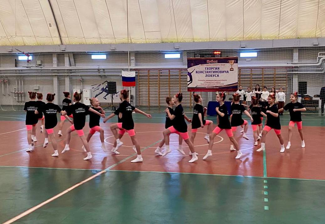 28 февраля 2026 года на спортивном объекте МАУ "СК "Стародуб" (ФОК) прошел 1 этап ежегодного турнира по волейболу на кубок Героя Социалистического Труда Г.К. Лобуса 28 февраля 2026 года на спортивном объекте МАУ "СК "Стародуб" (ФОК) прошел 1 этап ежегодного турнира по волейболу на кубок Героя Социалистического Труда Г.К. Лобуса