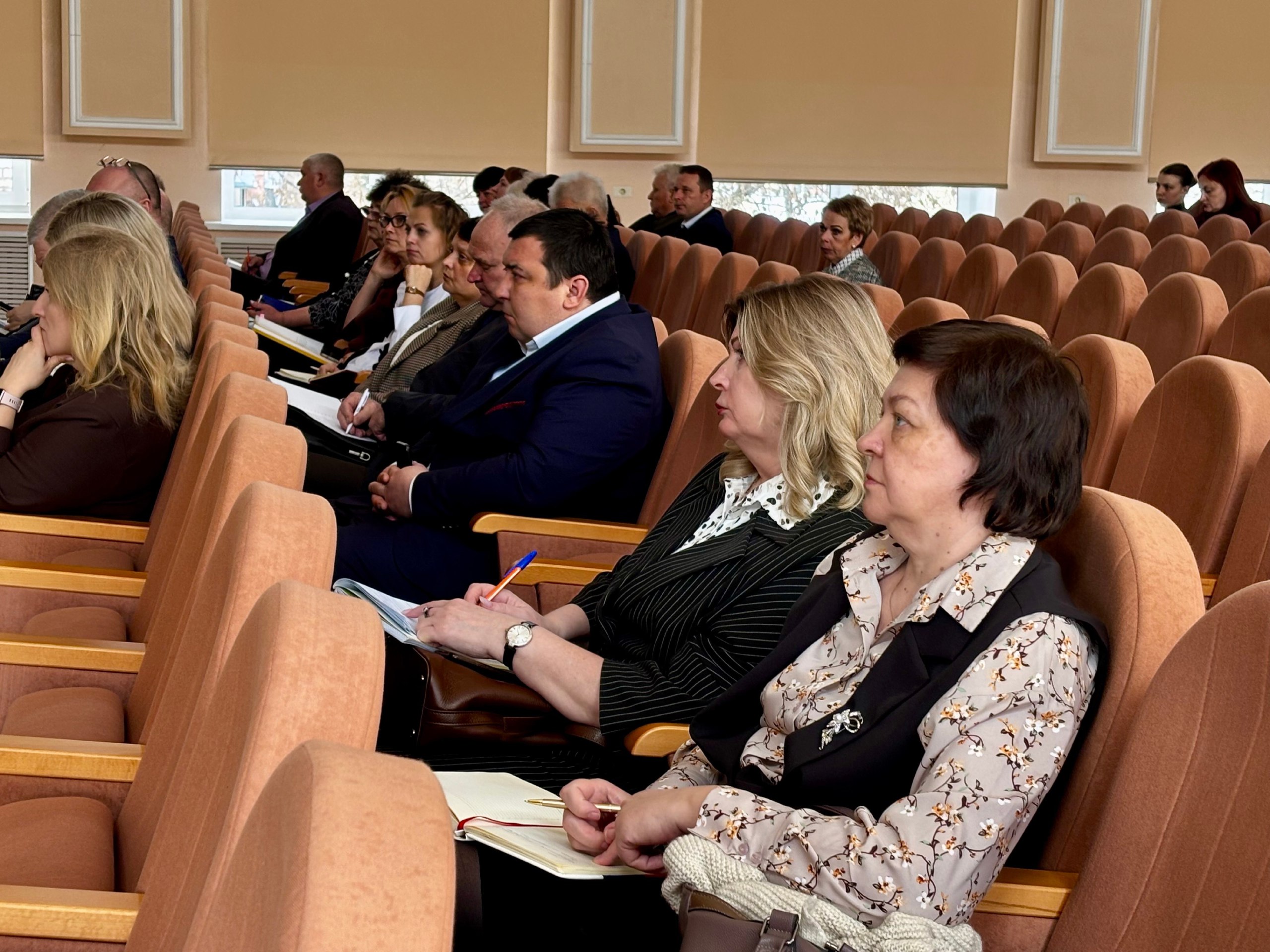 27 февраля 2026 года в департаменте сельского хозяйства Брянской области состоялось производственное совещание под председательством заместителя Губернатора Брянской области Бориса Грибанова