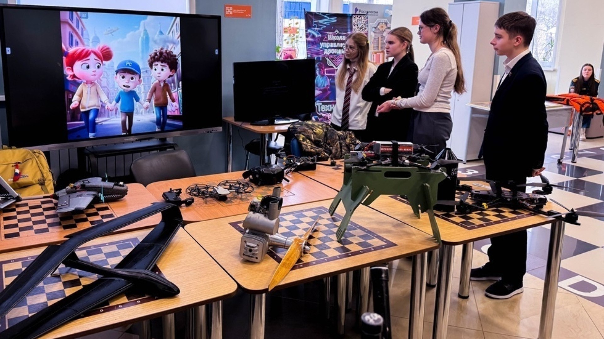 В брянском "Кванториуме" прошел фестиваль "Правильный безопасный движ"