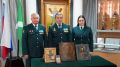 Брянские таможенники передали старинные иконы Минкультуры России