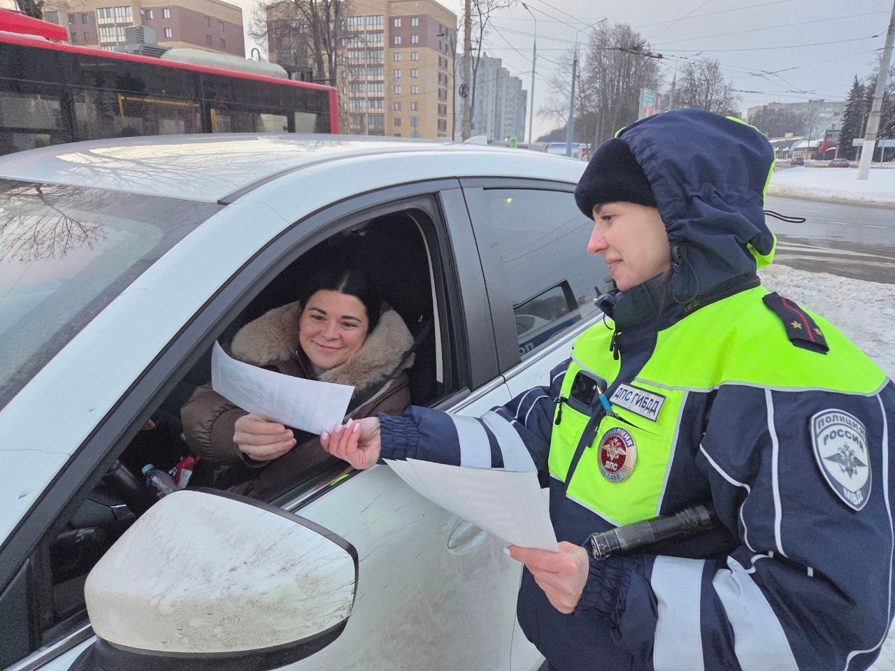 Сотрудники ГАИ провели акцию «Водитель, сбавь скорость, пропусти пешехода!» Сотрудники ГАИ провели акцию «Водитель, сбавь скорость, пропусти пешехода!»