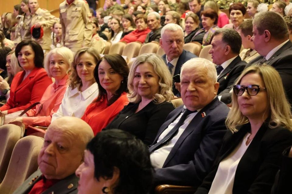 Инна Мухина: Замечательный концерт для женщин подготовлен артистами Брянской филармонии и творческими коллективами Брянской области